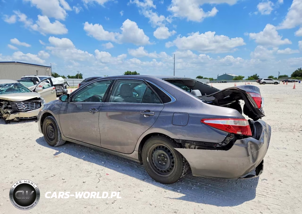 2017 Toyota Camry Le VIN:4T1BF1FK4HU413366 - 2