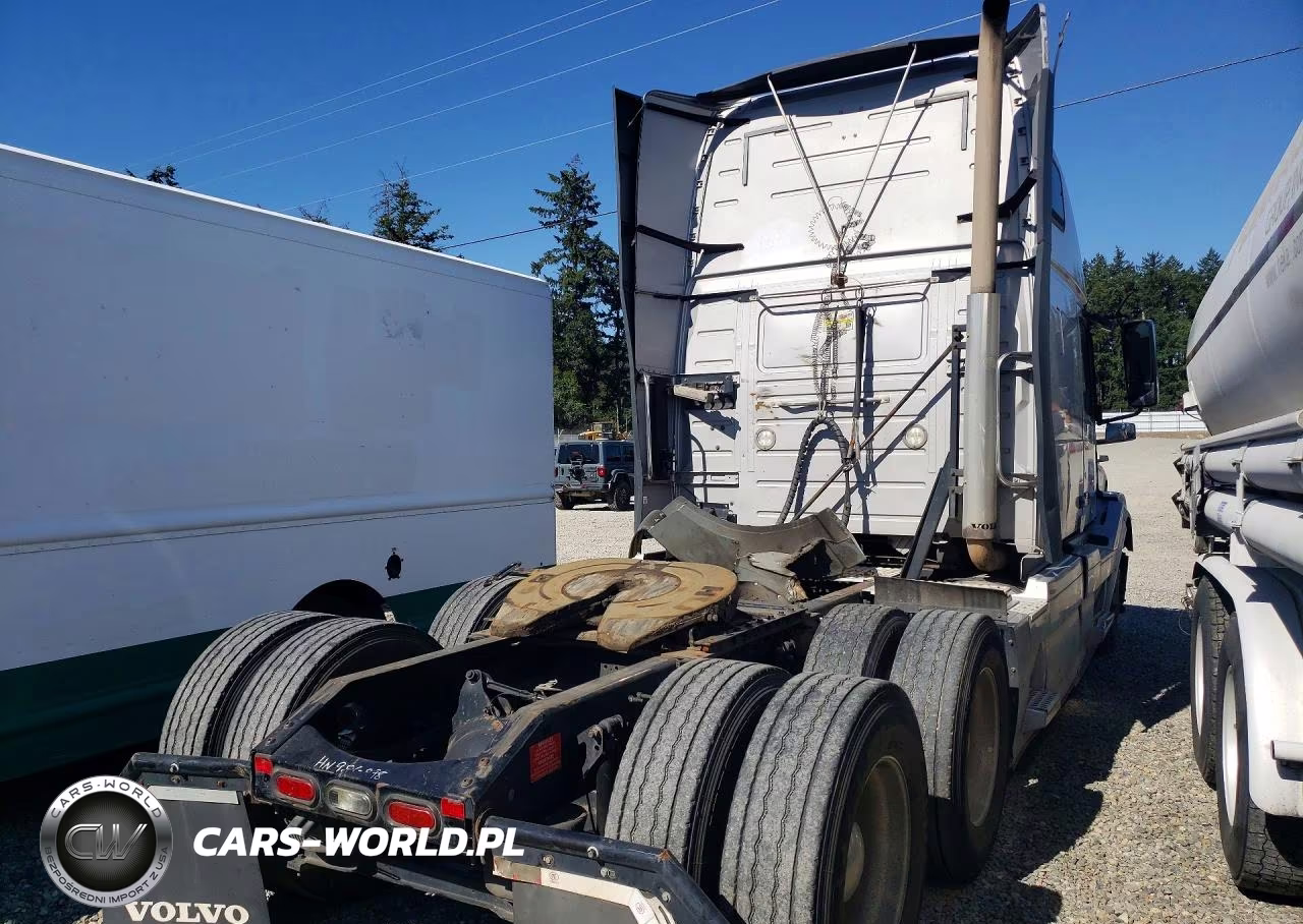 2017 Volvo Vn Vnl VIN:4V4NC9EH1HN986898 - 3