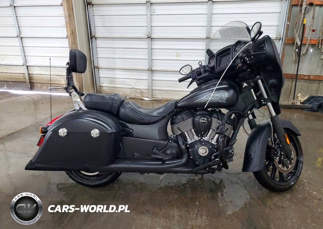 2018 Indian Motorcycle Co. Chieftain Dark Horse