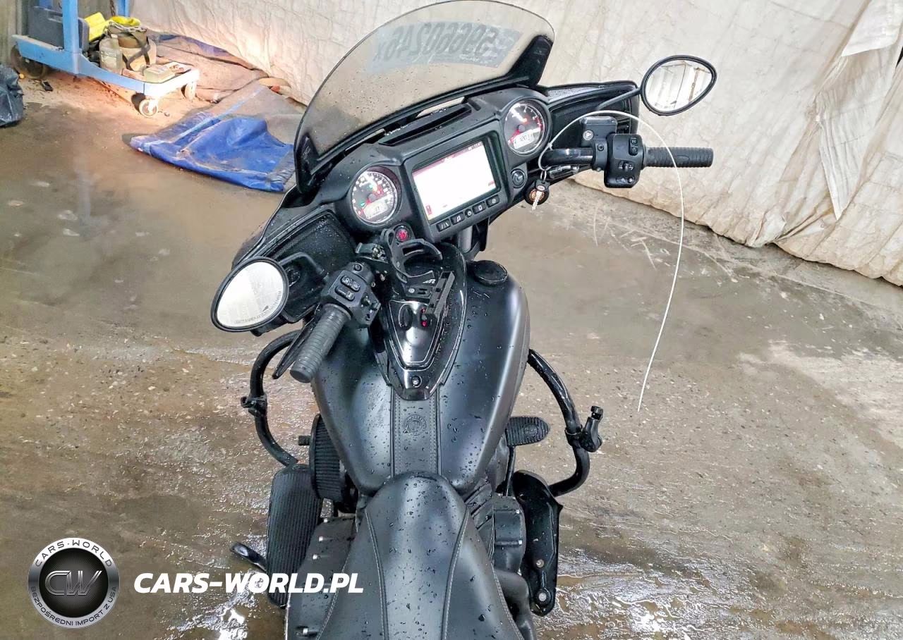 2018 Indian Motorcycle Co. Chieftain Dark Horse VIN:56KTCDAA6J3368664 - 6
