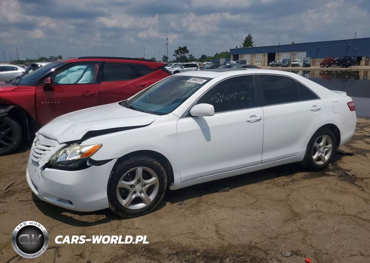 2009 Toyota Camry Le – zdjęcie 1 z 12