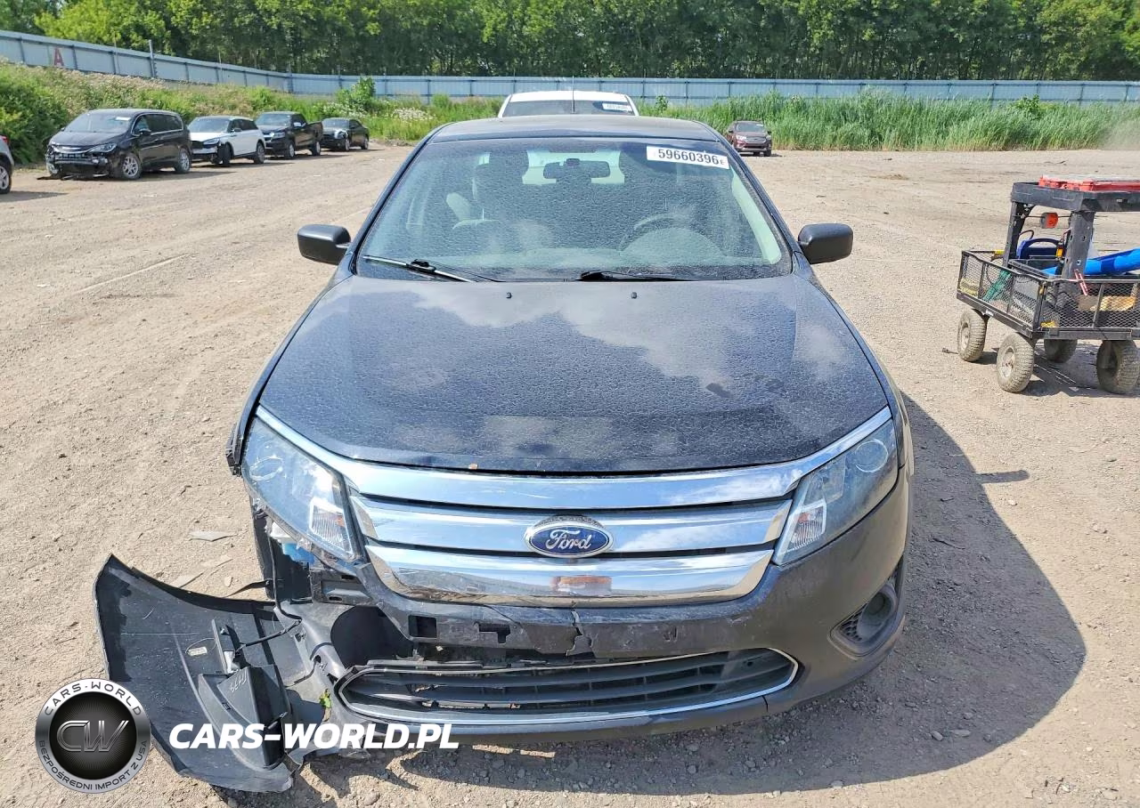 2012 Ford Fusion S VIN:3FAHP0GA0CR249194 - 5