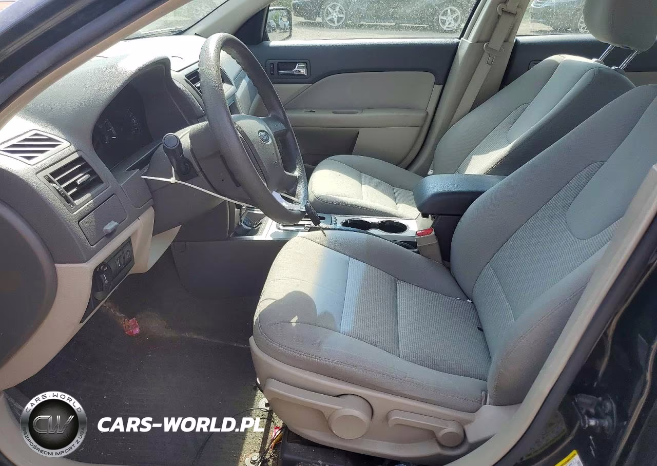2012 Ford Fusion S VIN:3FAHP0GA0CR249194 - 7