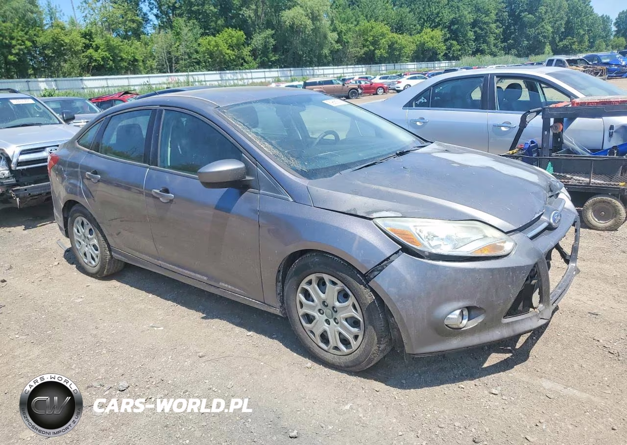 2012 Ford Focus Se VIN:1FAHP3F26CL162572 - 4