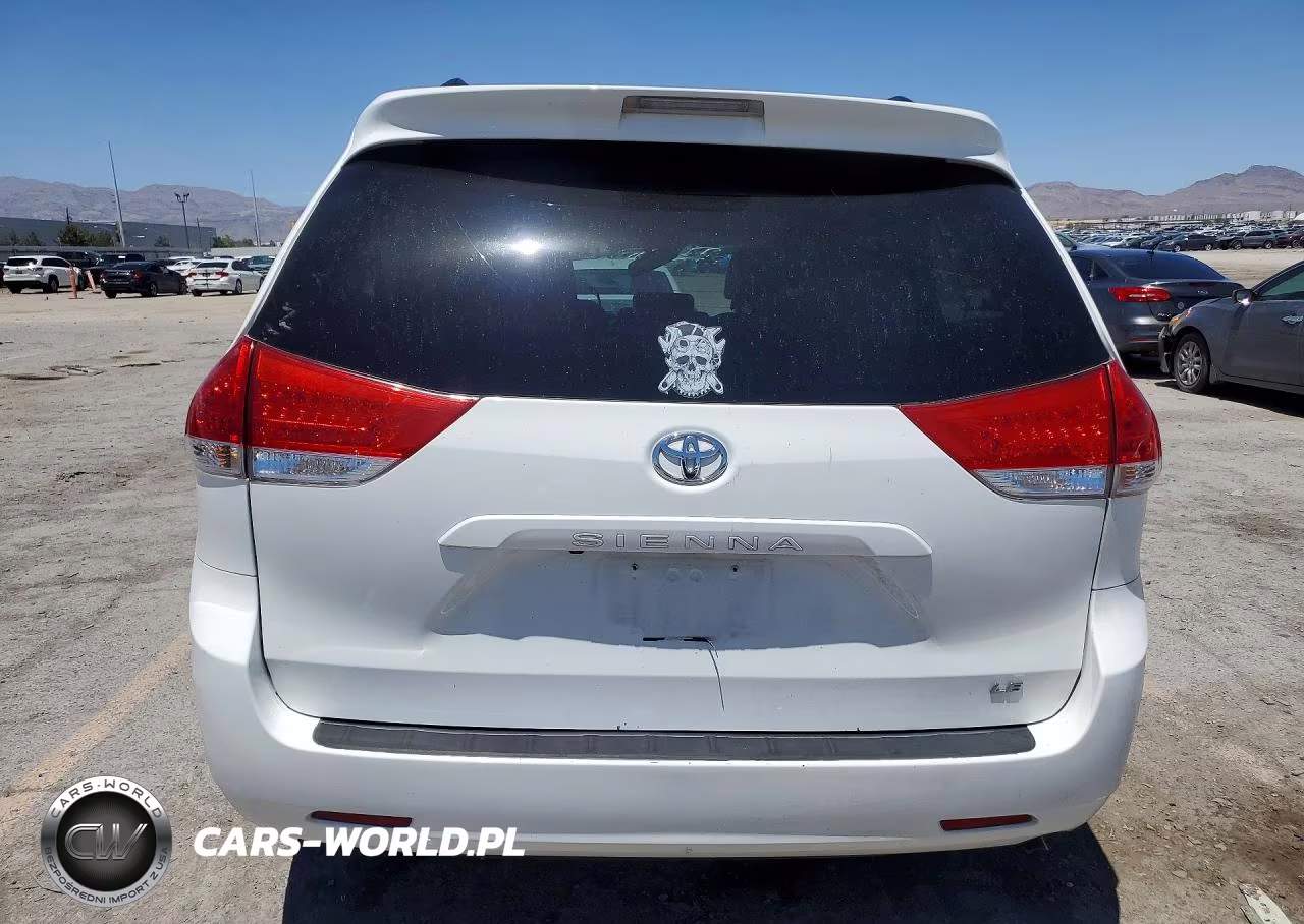 2011 Toyota Sienna Le VIN:5TDKK3DC1BS154578 - 6