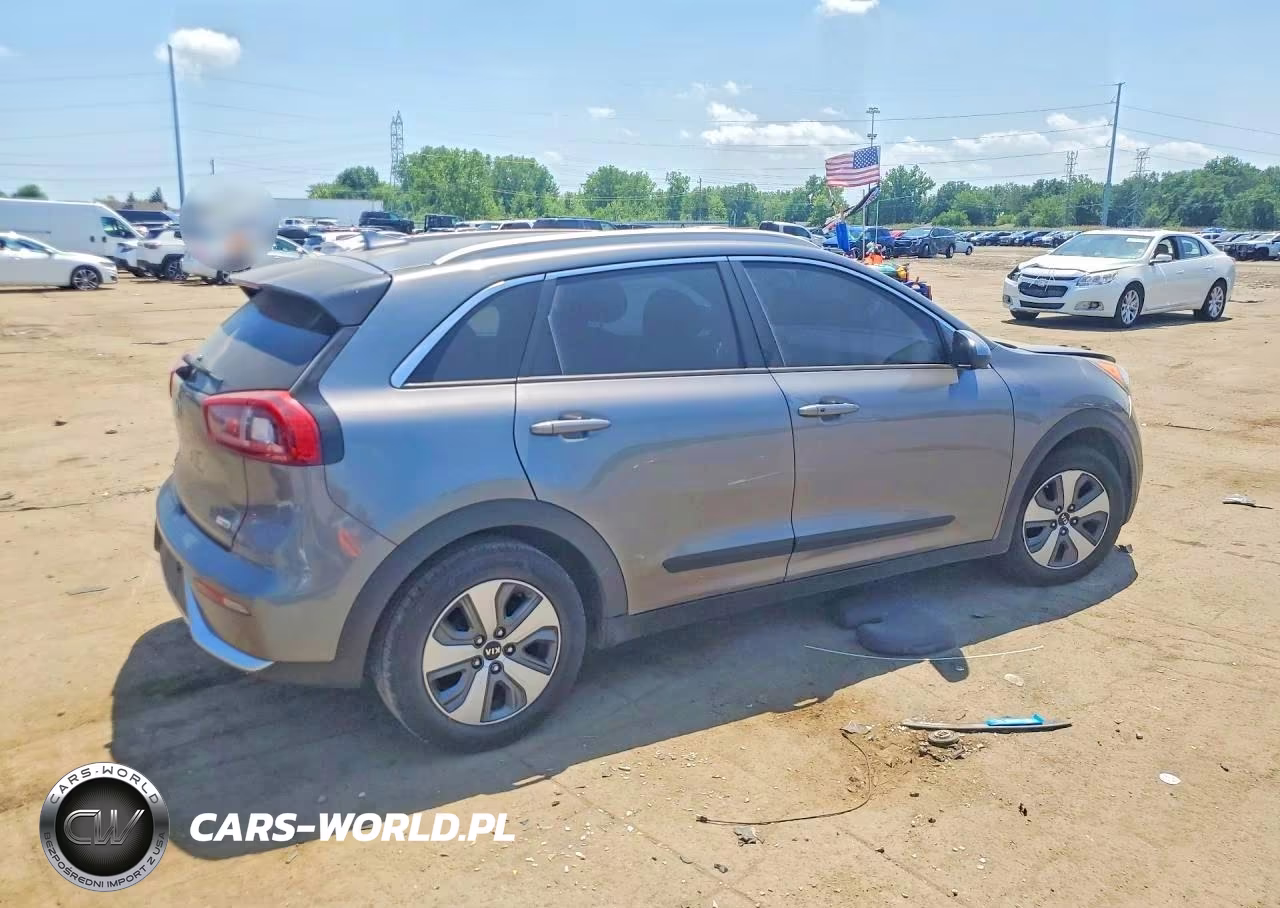 2018 Kia Niro Lx VIN:KNDCB3LC6J5202151 - 3