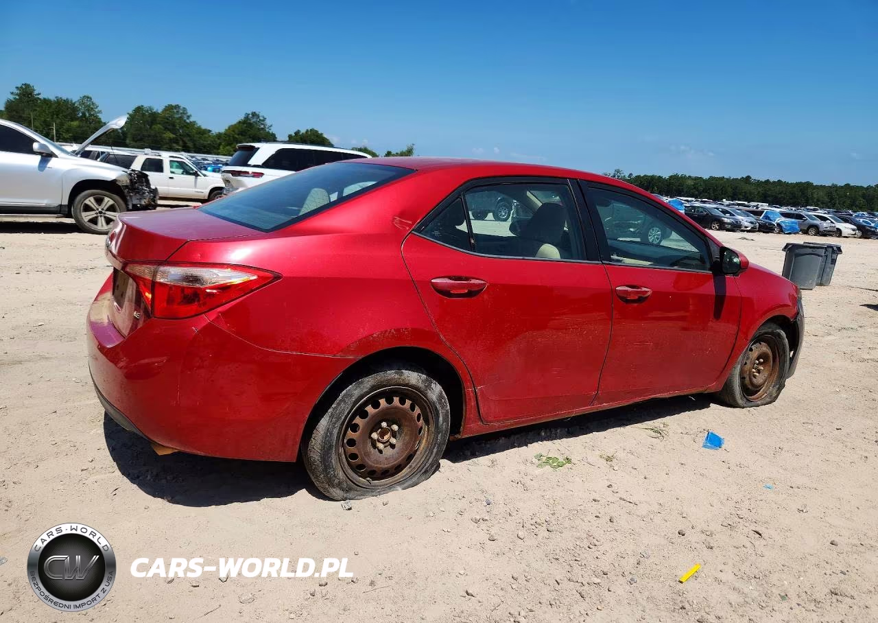2017 Toyota Corolla Le VIN:2T1BURHE3HC794902 - 3