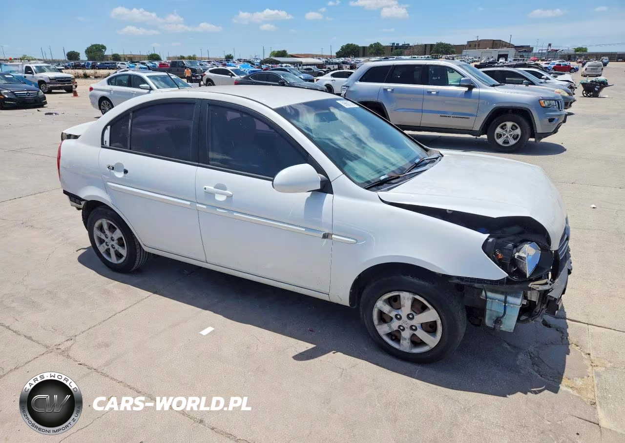 2008 Hyundai Accent Gls VIN:KMHCN46C68U227023 - 4