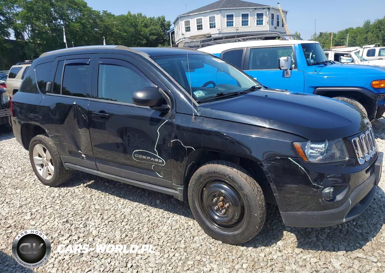 2015 Jeep Compass Sport VIN:1C4NJDBB2FD248261 - 4