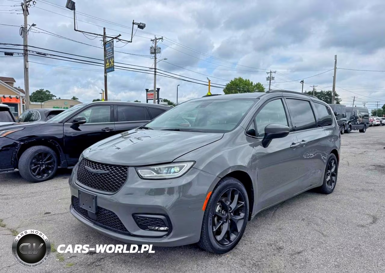 2023 Chrysler Pacifica Touring L VIN:2C4RC1BG4PR516926 - 2