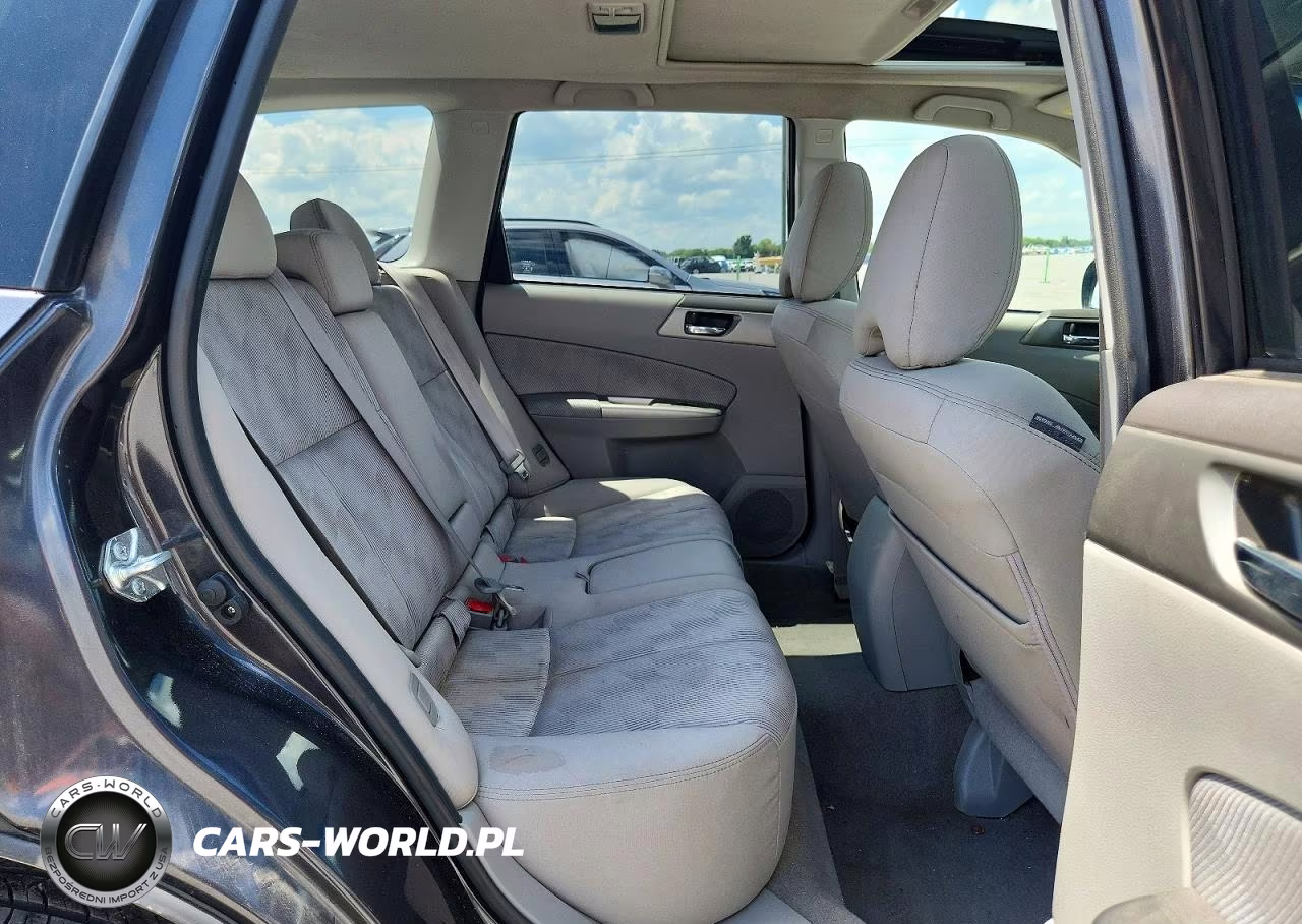 2009 Subaru Forester 2.5X Premium VIN:JF2SH63679H737426 - 11
