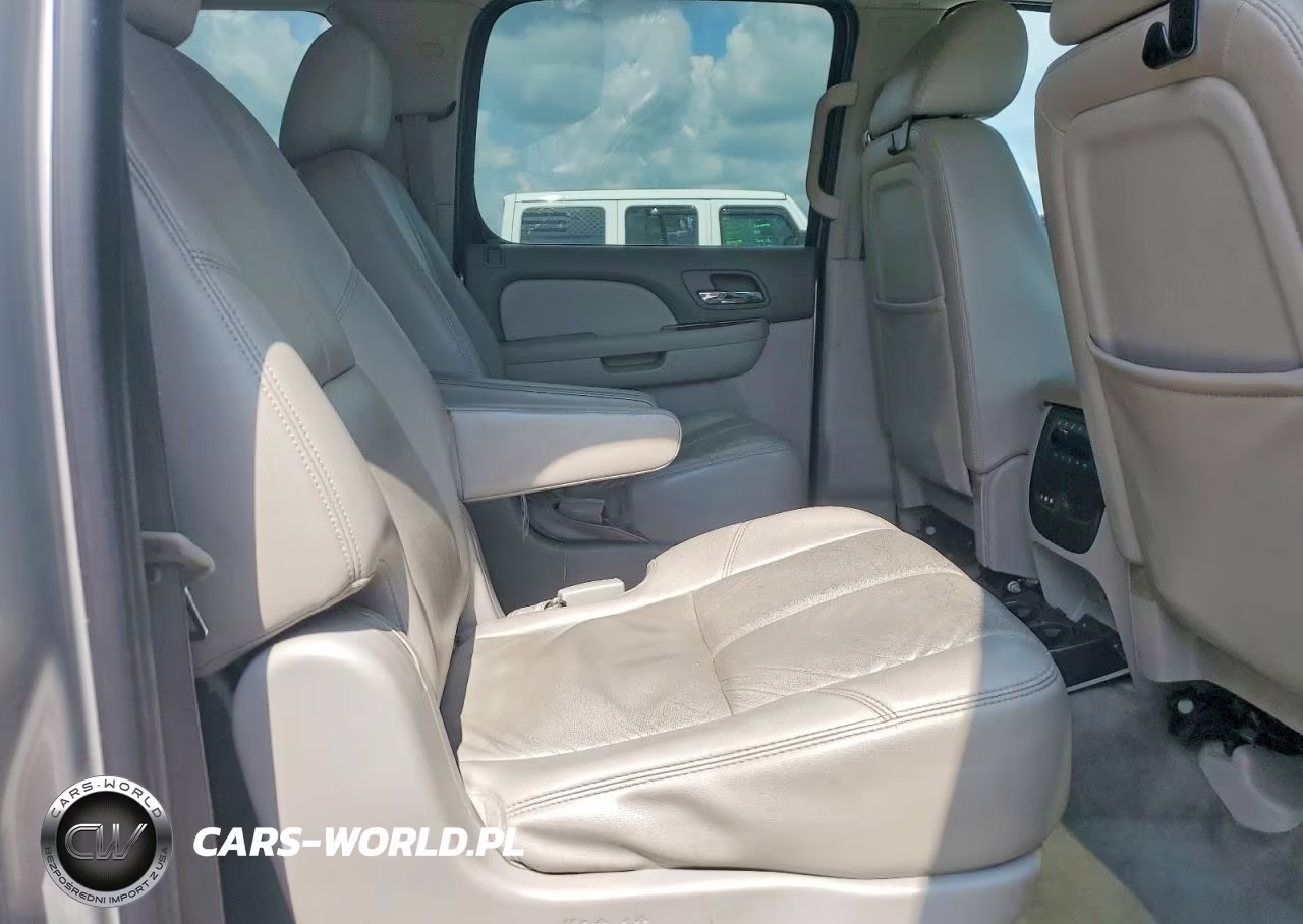 2011 Chevrolet Suburban K1500 Lt VIN:1GNSKJE35BR336180 - 10
