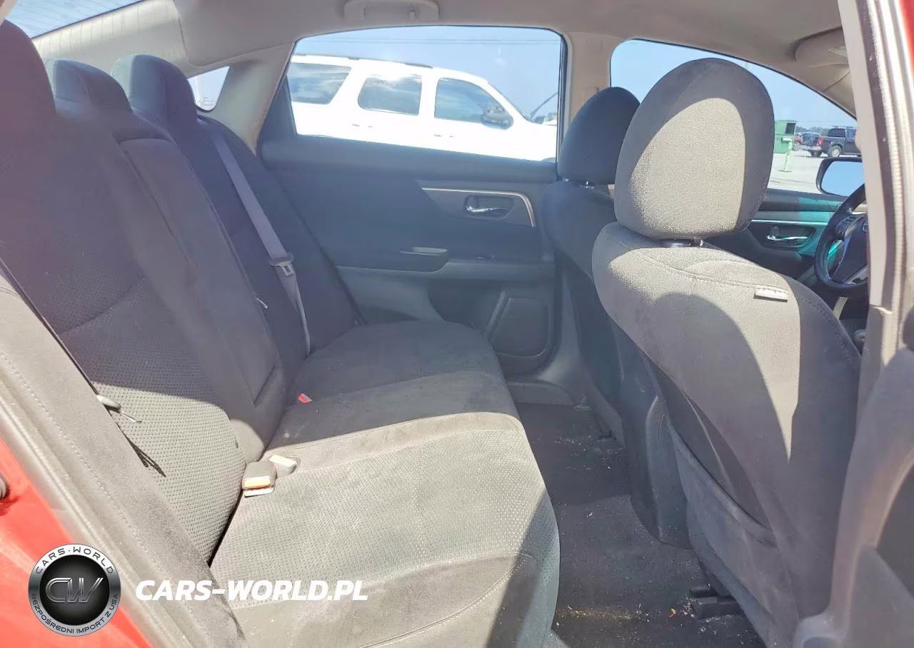 2015 Nissan Altima 2.5 S VIN:1N4AL3AP6FN370590 - 10