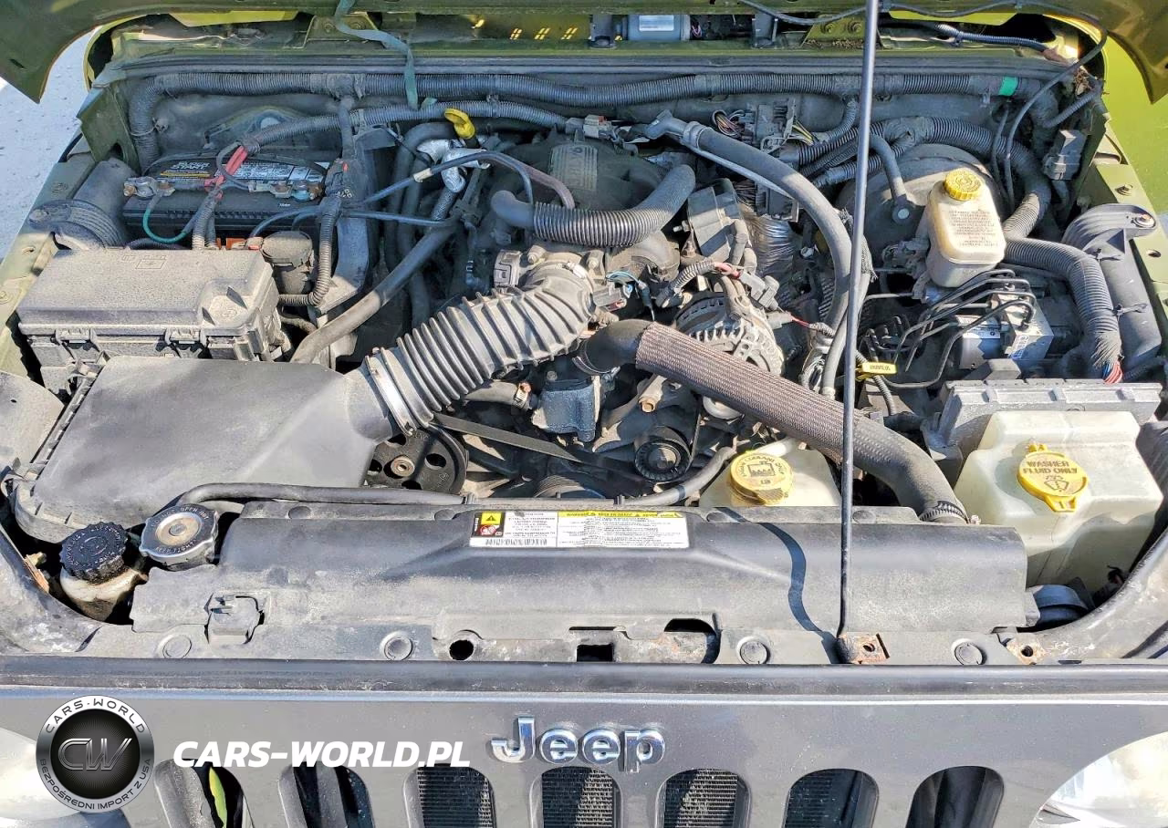 2010 Jeep Wrangler Unlimited Sport VIN:1J4BA3H17AL201246 - 12