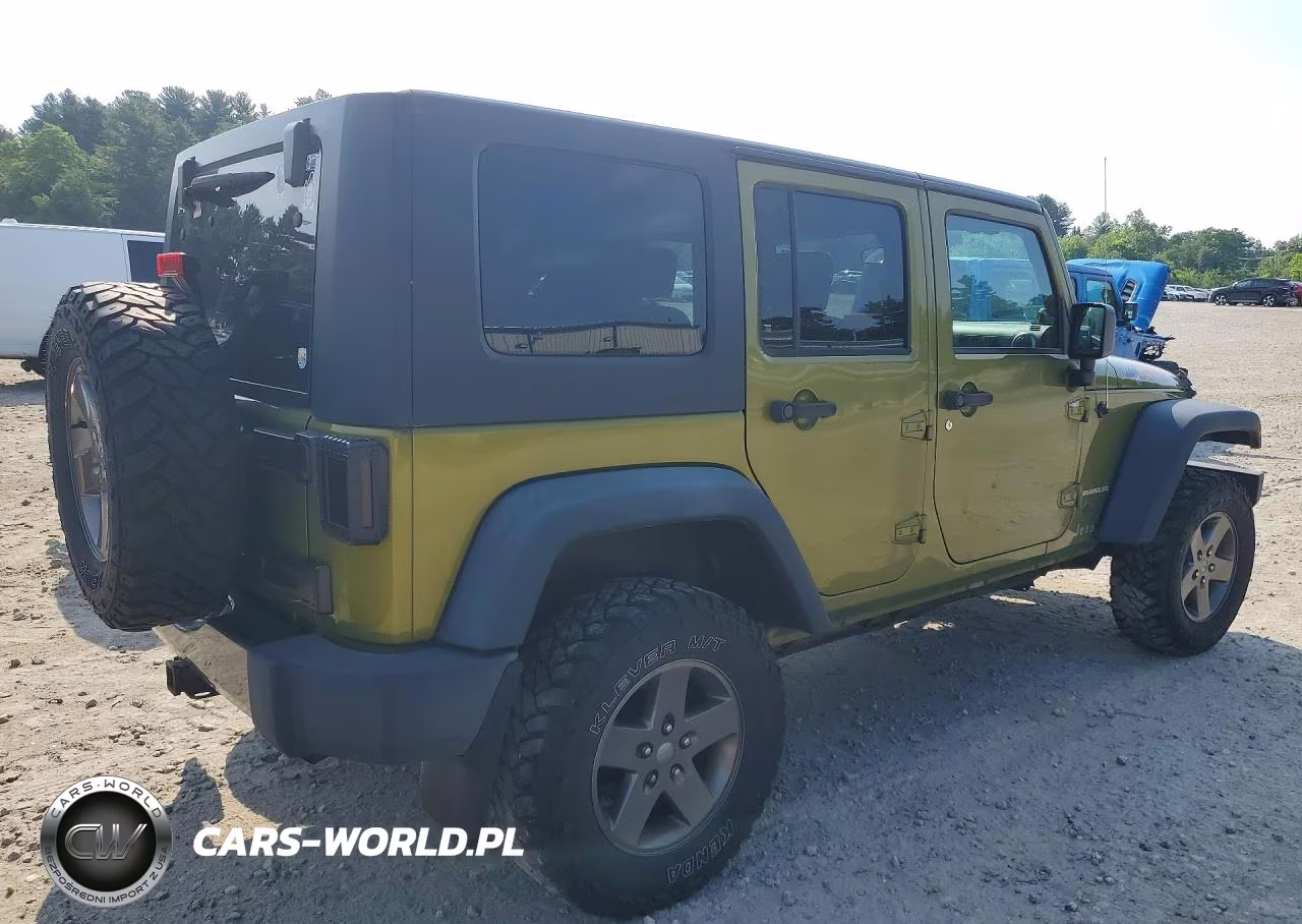 2010 Jeep Wrangler Unlimited Sport VIN:1J4BA3H17AL201246 - 3