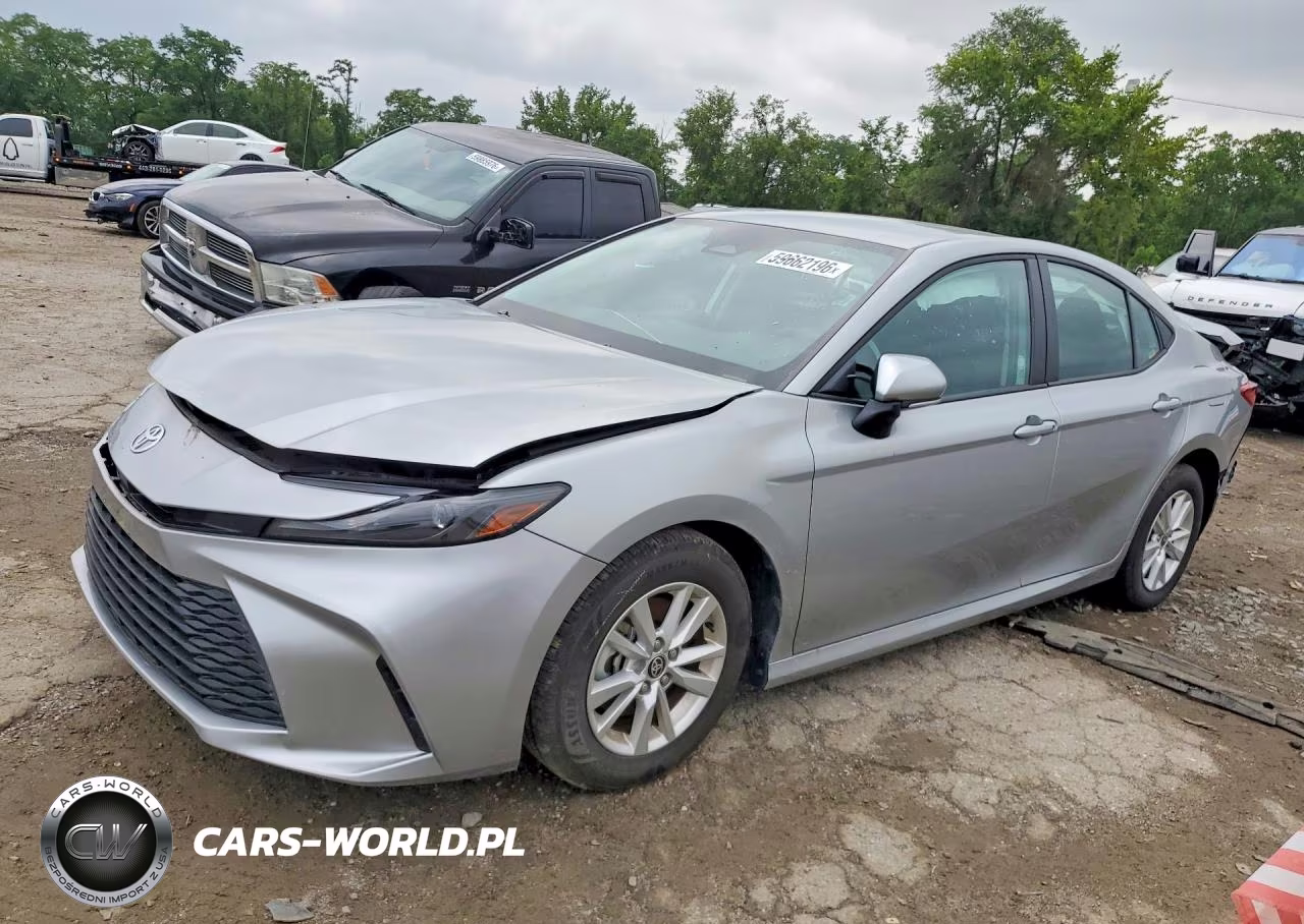 2025 Toyota Camry Le – zdjęcie 1 z 12