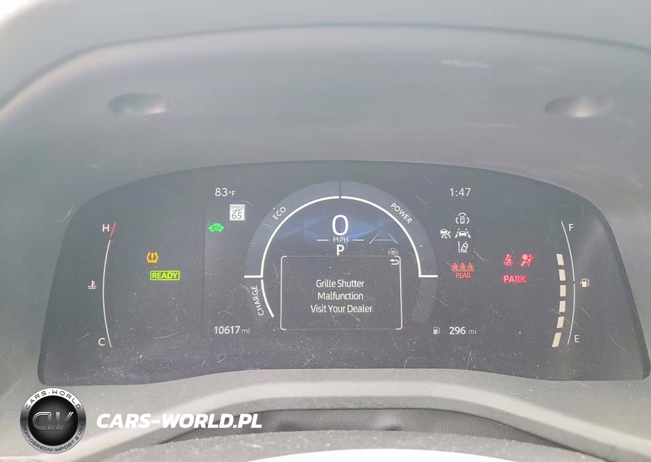 2025 Toyota Camry Le VIN:4T1DAACK0SU127758 - 9