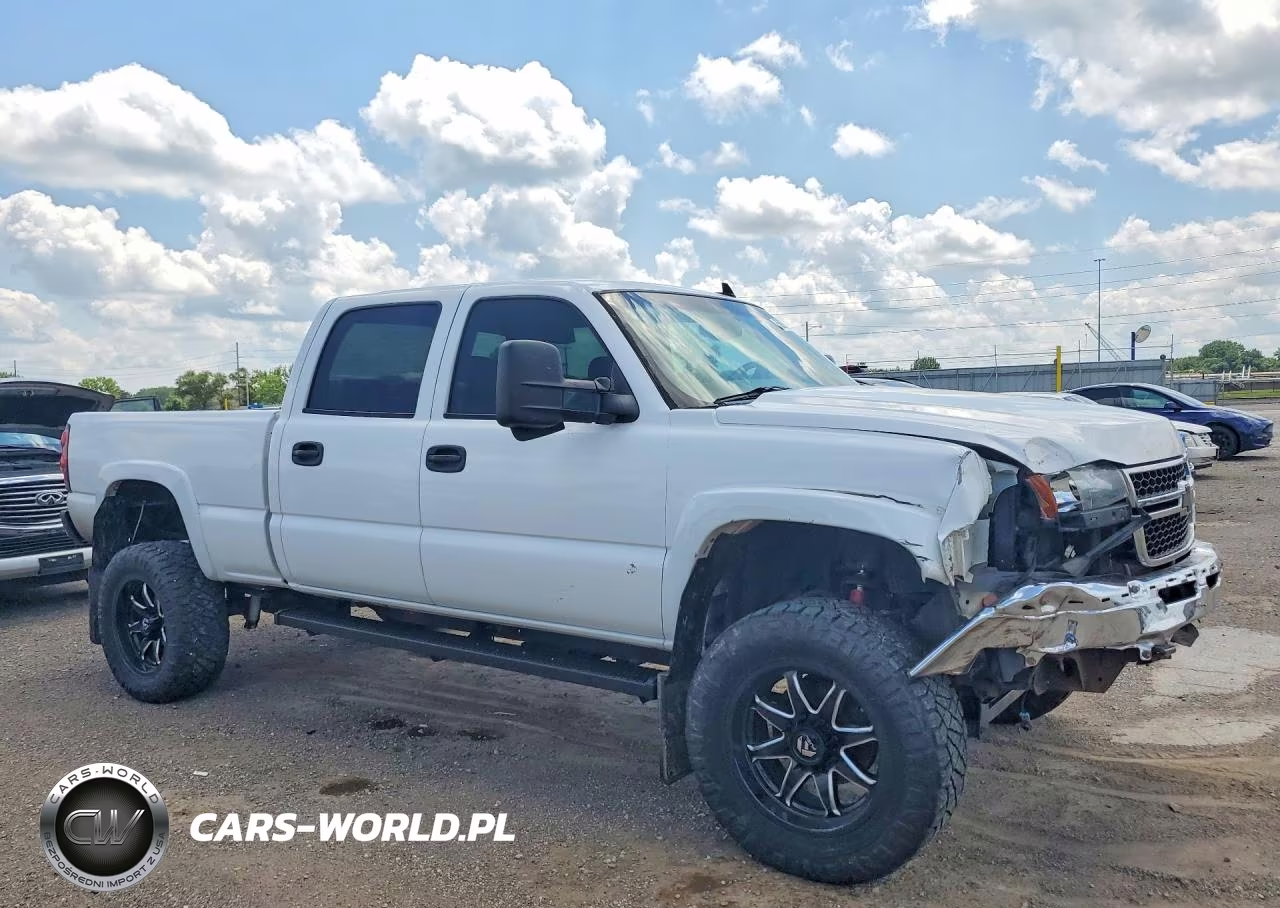 2007 Chevrolet Silverado K2500 Heavy Duty VIN:1GCHK23D57F161698 - 4