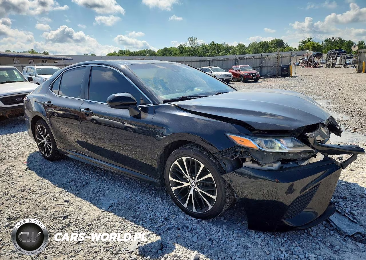 2018 Toyota Camry Se VIN:4T1B11HK0JU612187 - 4