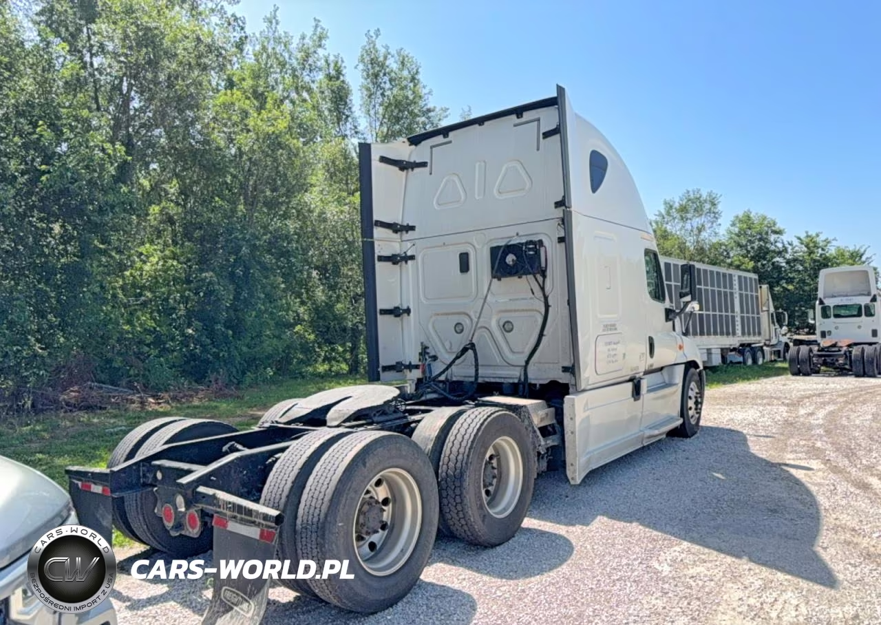 2017 Freightliner Cascadia 125 VIN:3AKJGLDR9HSJF4574 - 4