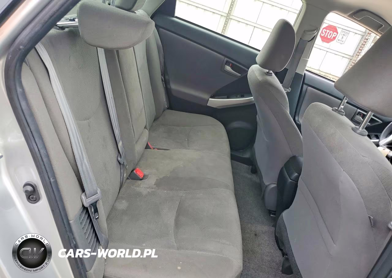 2014 Toyota Prius Three VIN:JTDKN3DU7E0378087 - 10
