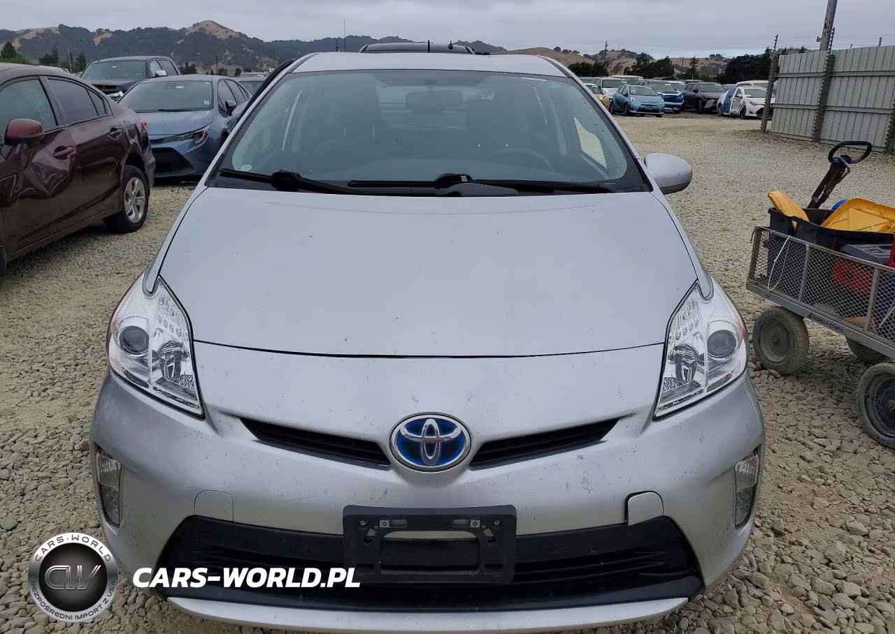 2014 Toyota Prius Three VIN:JTDKN3DU7E0378087 - 5