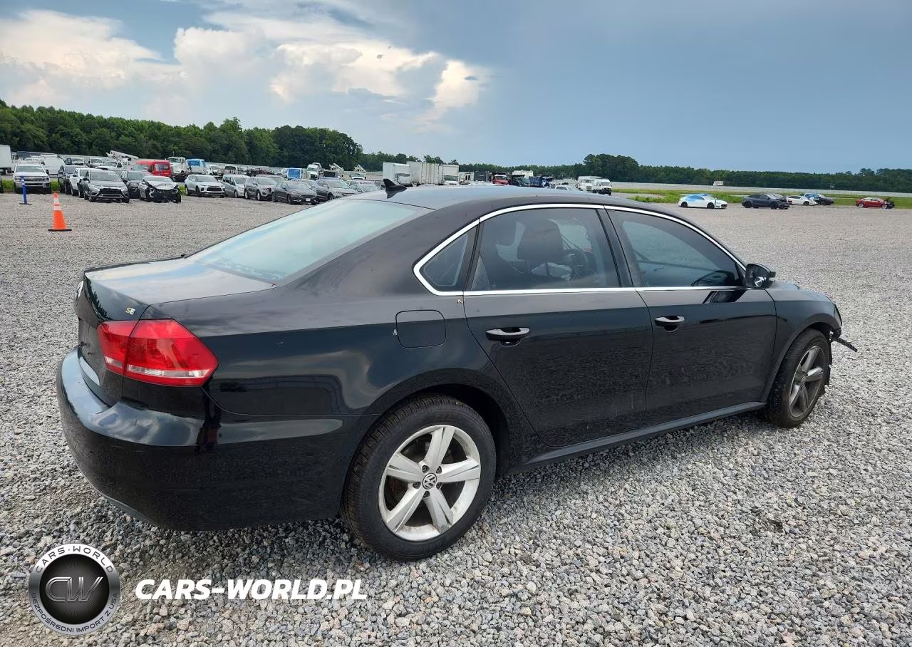 2013 Volkswagen Passat Se VIN:1VWBP7A30DC031109 - 3