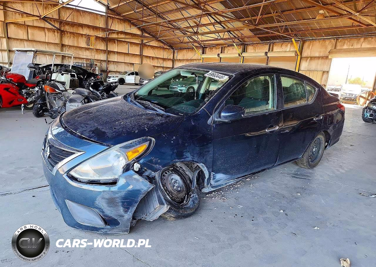 2015 Nissan Versa 1.6 Sv – zdjęcie 1 z 12