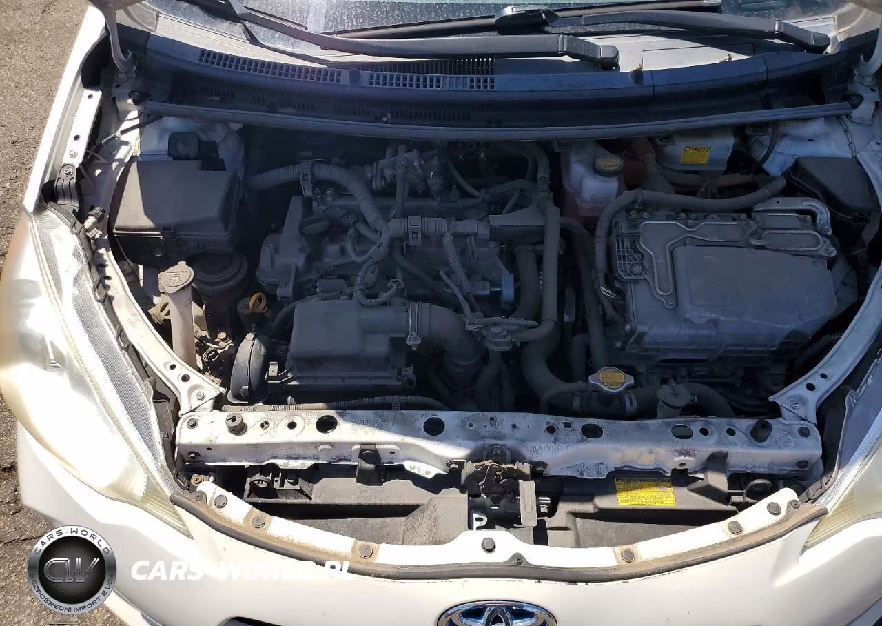 2012 Toyota Prius C Two VIN:JTDKDTB30C1506075 - 11