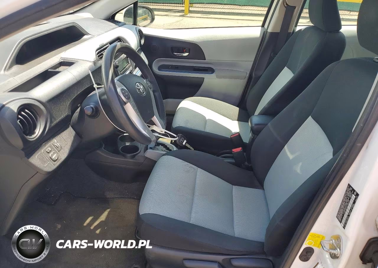 2012 Toyota Prius C Two VIN:JTDKDTB30C1506075 - 7