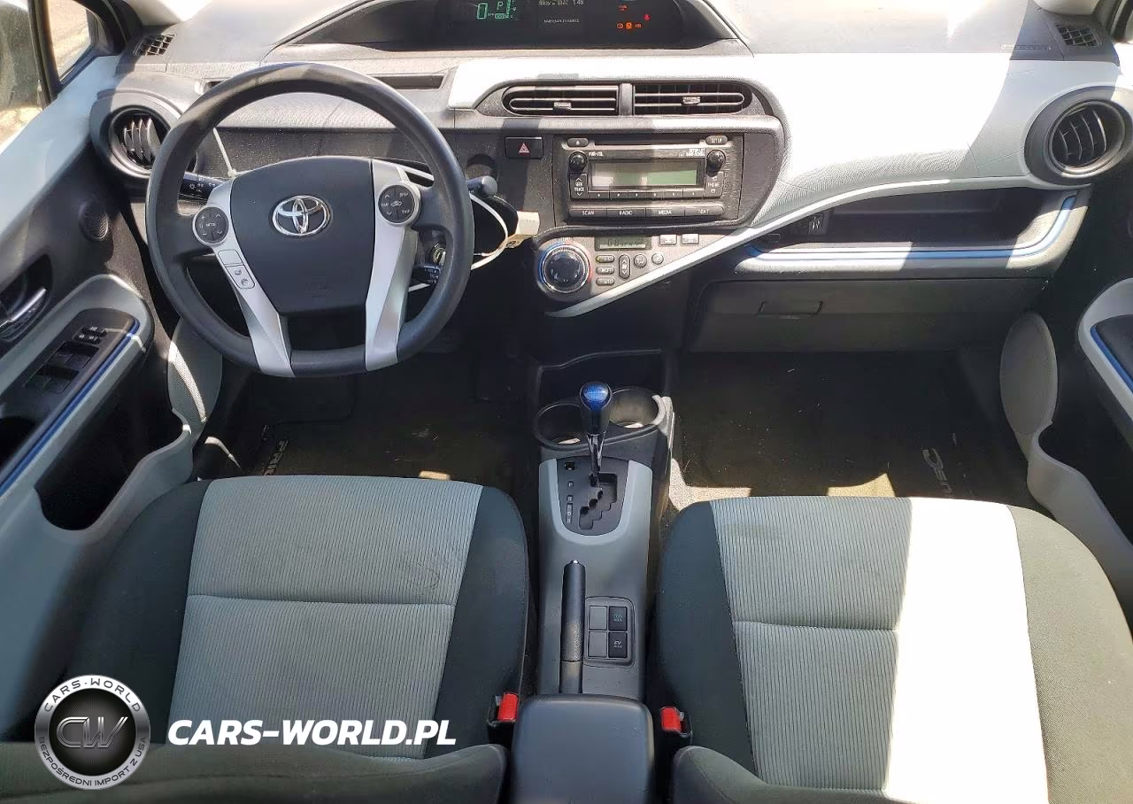 2012 Toyota Prius C Two VIN:JTDKDTB30C1506075 - 8