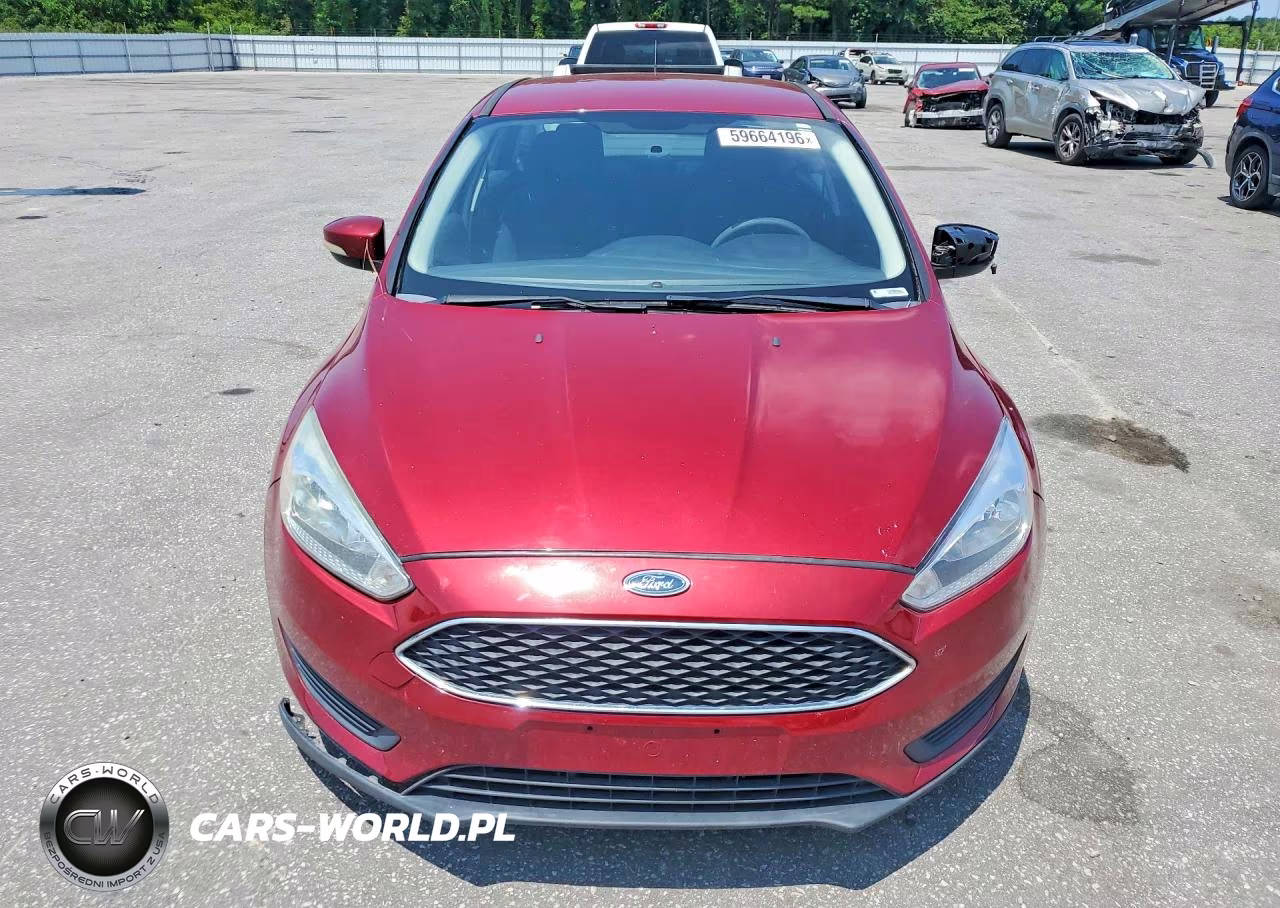 2016 Ford Focus Se VIN:1FADP3F21GL263653 - 5