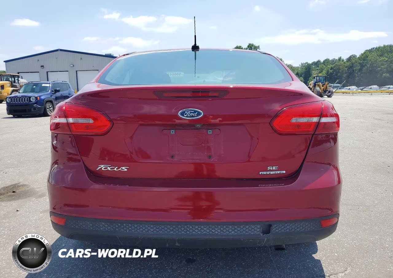 2016 Ford Focus Se VIN:1FADP3F21GL263653 - 6