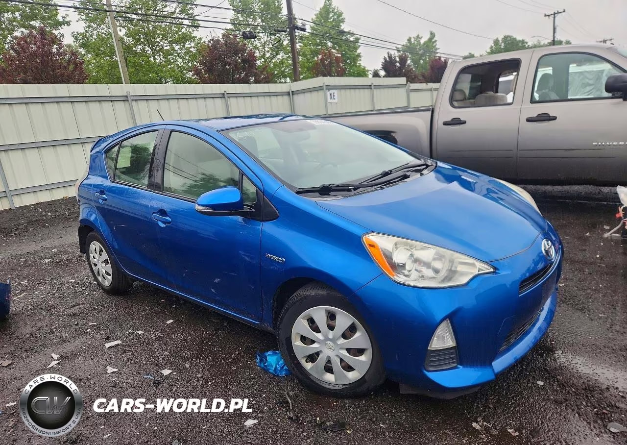 2012 Toyota Prius C One VIN:JTDKDTB39C1507953 - 4