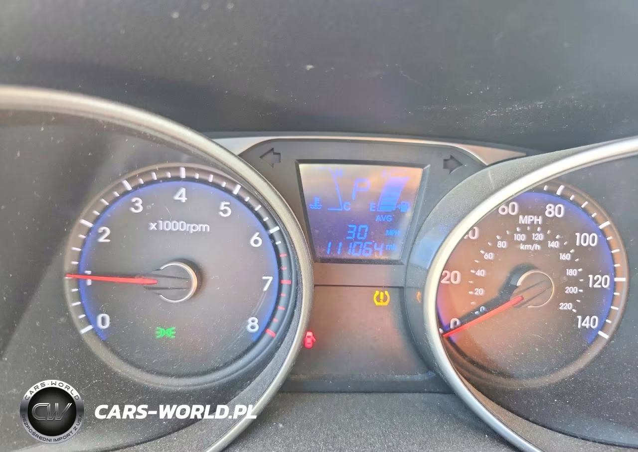 2011 Hyundai Tucson Gls VIN:KM8JU3AC1BU128807 - 9