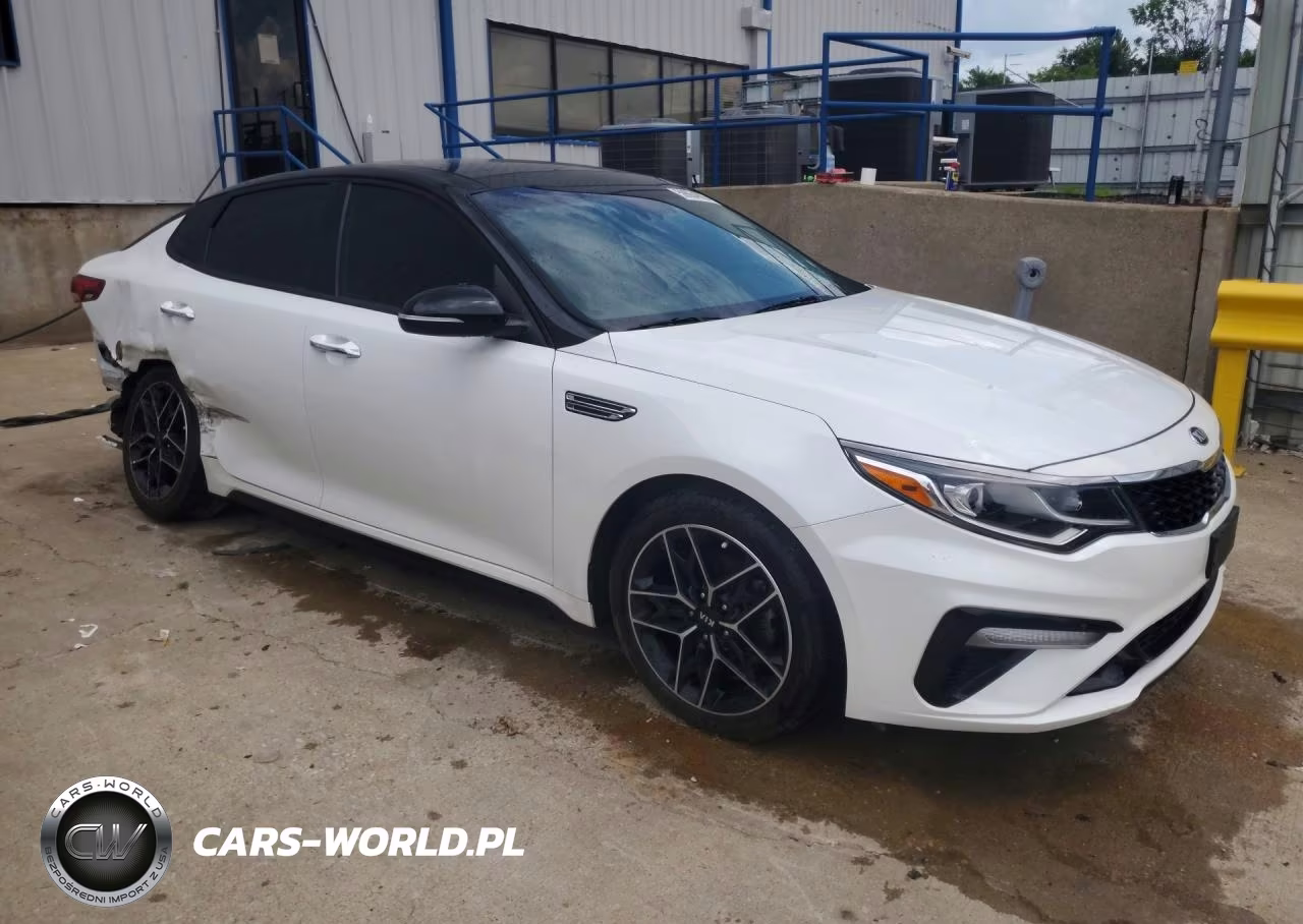 2020 Kia Optima Special Edition VIN:5XXGT4L32LG429100 - 4