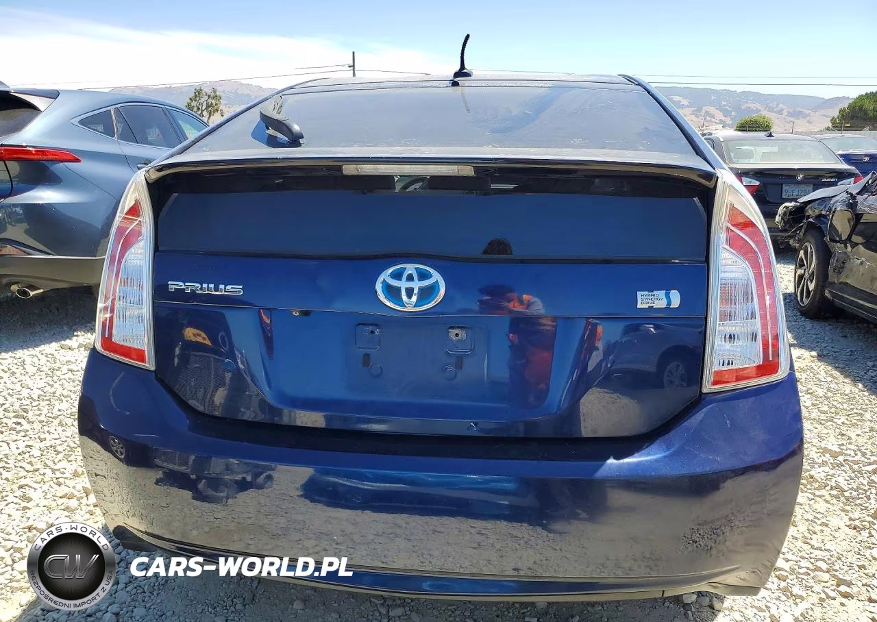 2014 Toyota Prius Three VIN:JTDKN3DU0E1742022 - 6