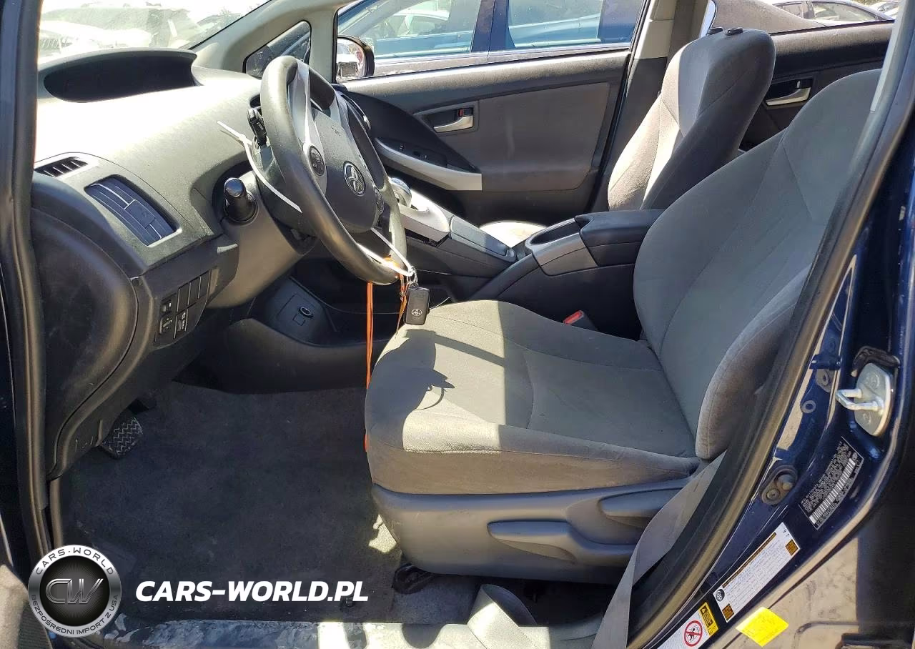 2014 Toyota Prius Three VIN:JTDKN3DU0E1742022 - 7
