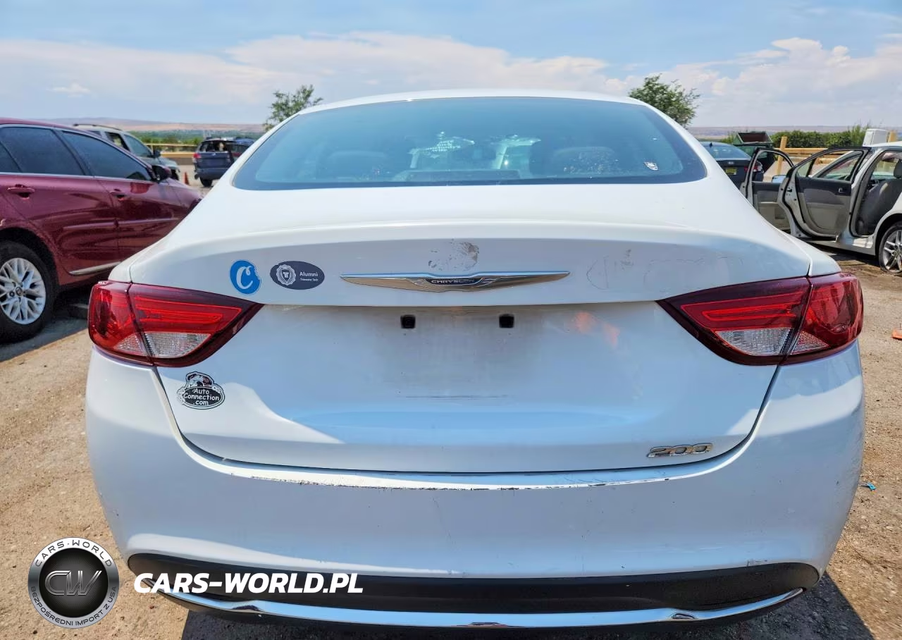 2015 Chrysler 200 Limited VIN:1C3CCCAB5FN684629 - 6