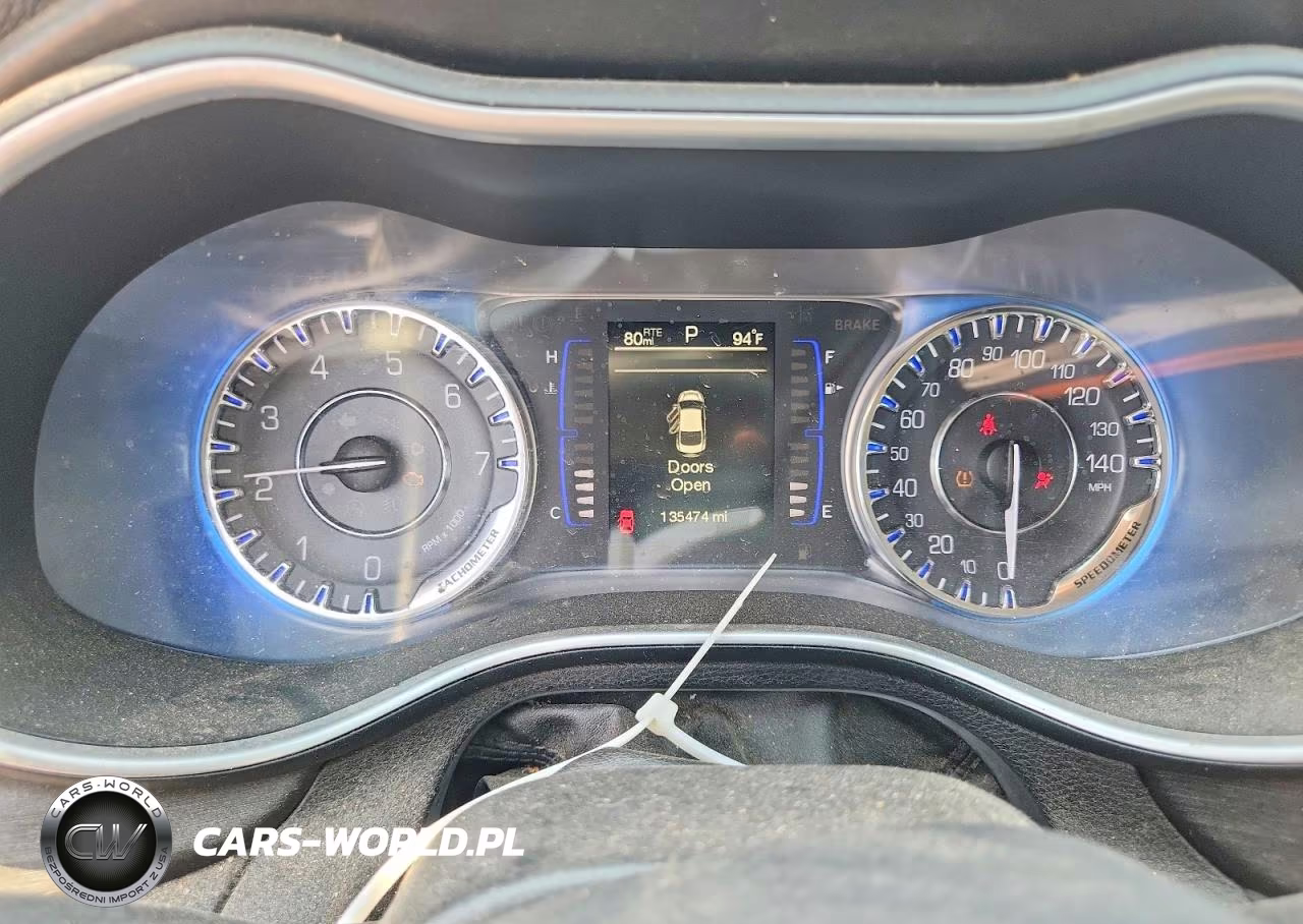 2015 Chrysler 200 Limited VIN:1C3CCCAB5FN684629 - 9