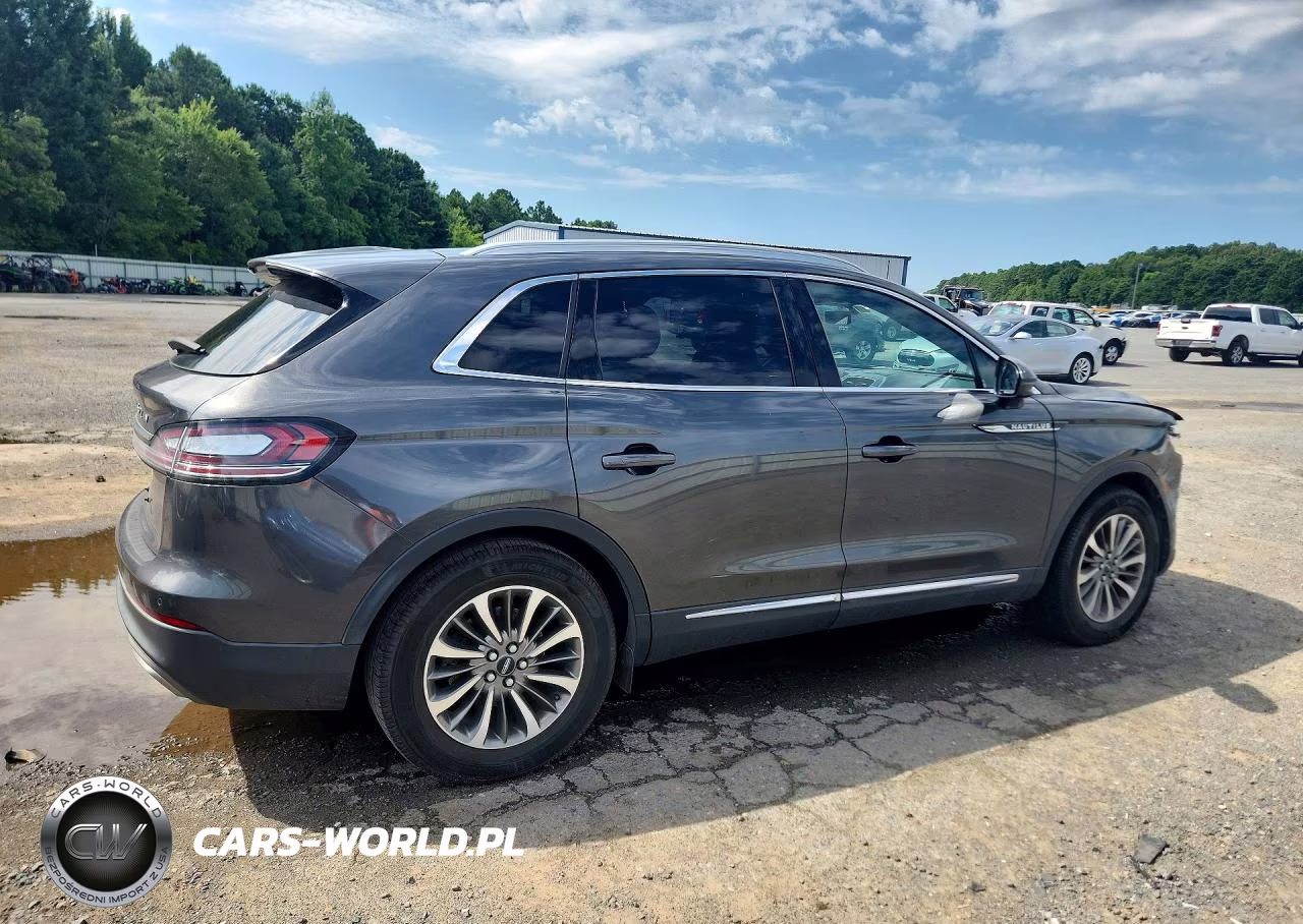 2020 Lincoln Nautilus VIN:2LMPJ6J99LBL34798 - 3