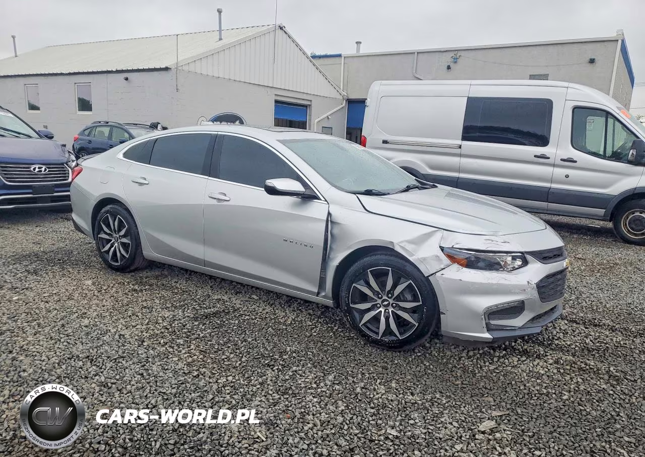 2016 Chevrolet Malibu Lt VIN:1G1ZE5ST7GF208390 - 4