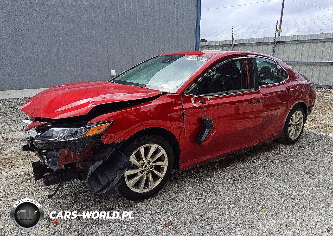2024 Toyota Camry Le – zdjęcie 1 z 12
