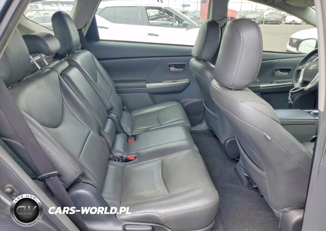 2012 Toyota Prius V Three VIN:JTDZN3EU0C3073278 - 10