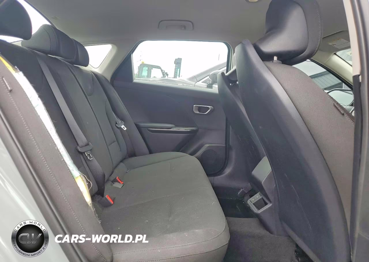 2026 Kia K4 Lxs VIN:3KPFT4DE4TE277275 - 10