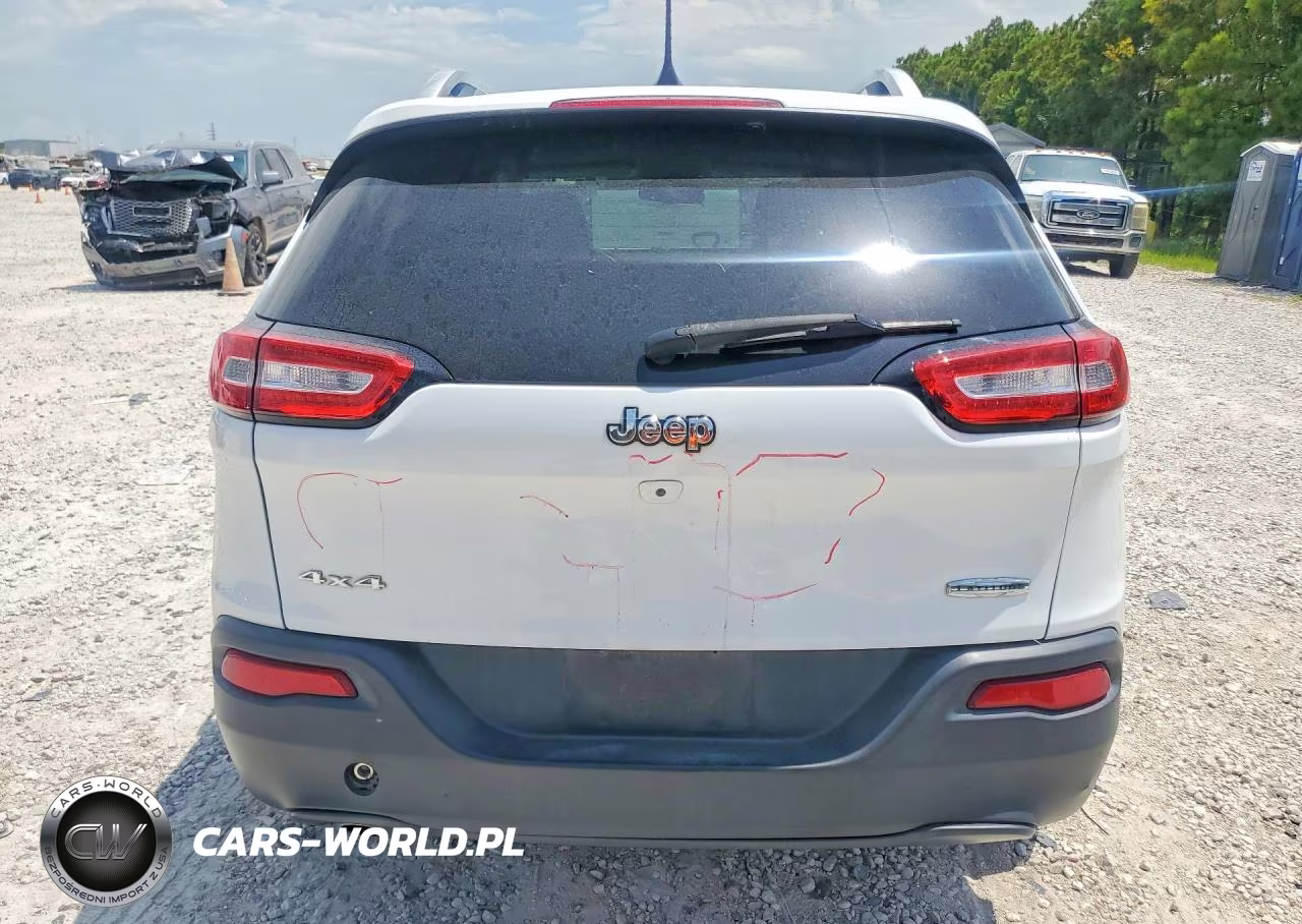 2018 Jeep Cherokee Latitude Plus VIN:1C4PJMLB3JD581732 - 6