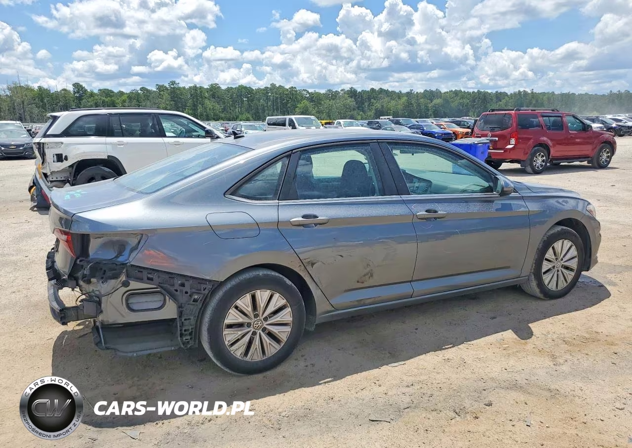 2019 Volkswagen Jetta VIN:3VWCB7BU2KM220012 - 3