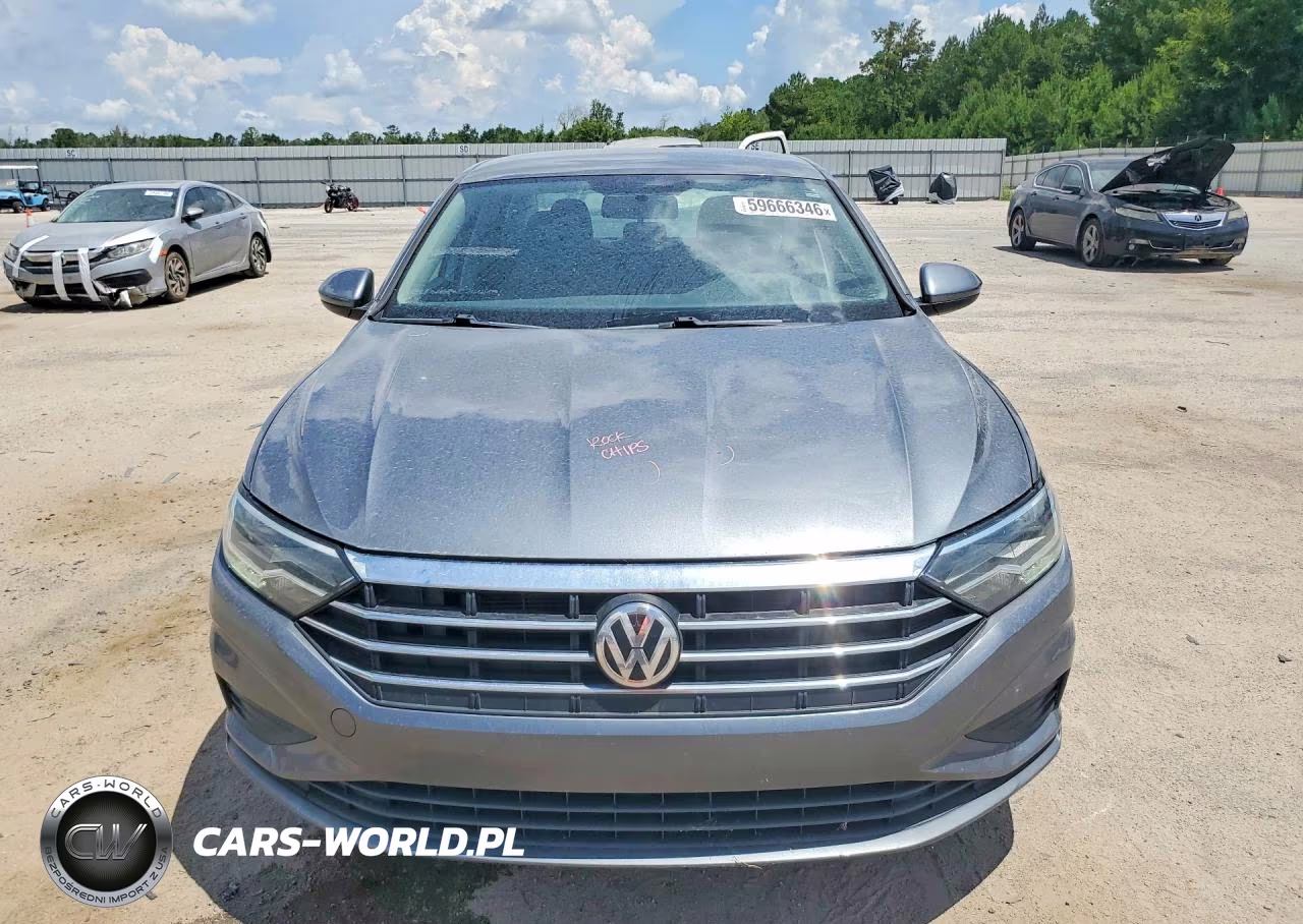 2019 Volkswagen Jetta VIN:3VWCB7BU2KM220012 - 5