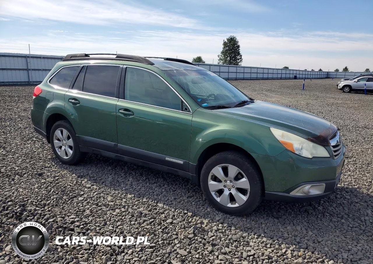 2011 Subaru Outback 2.5I Premium VIN:4S4BRBCC3B3340496 - 4
