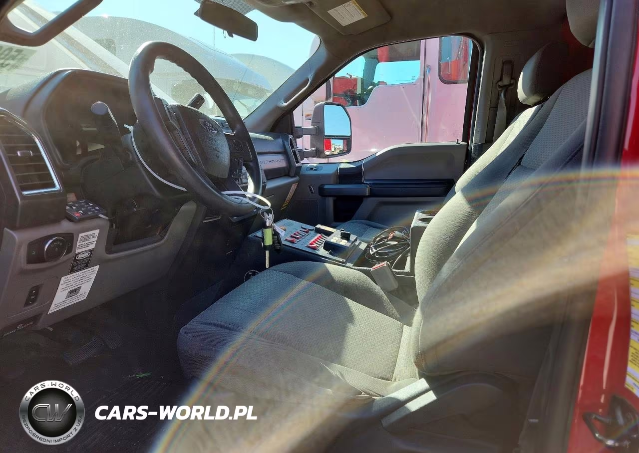 2017 Ford F550 Super Duty VIN:1FDUF5HT2HED46332 - 7